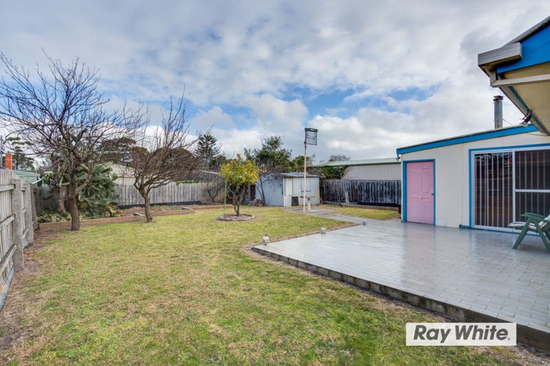 Photo - 7 Hakea Avenue, Rosebud West VIC 3940 - Image 8