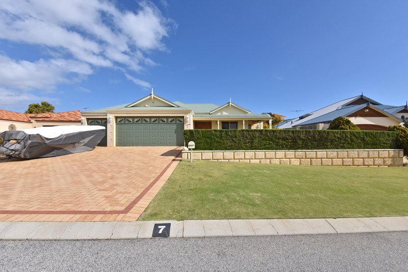 Photo - 7 Halifax Boulevard, Mindarie WA 6030 - Image