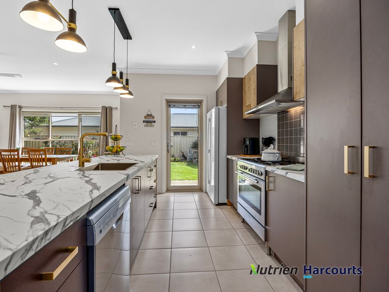 Photo - 7 Hamilton Hume Terrace, Yea VIC 3717 - Image 4