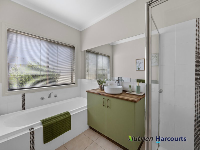 Photo - 7 Hamilton Hume Terrace, Yea VIC 3717 - Image 12