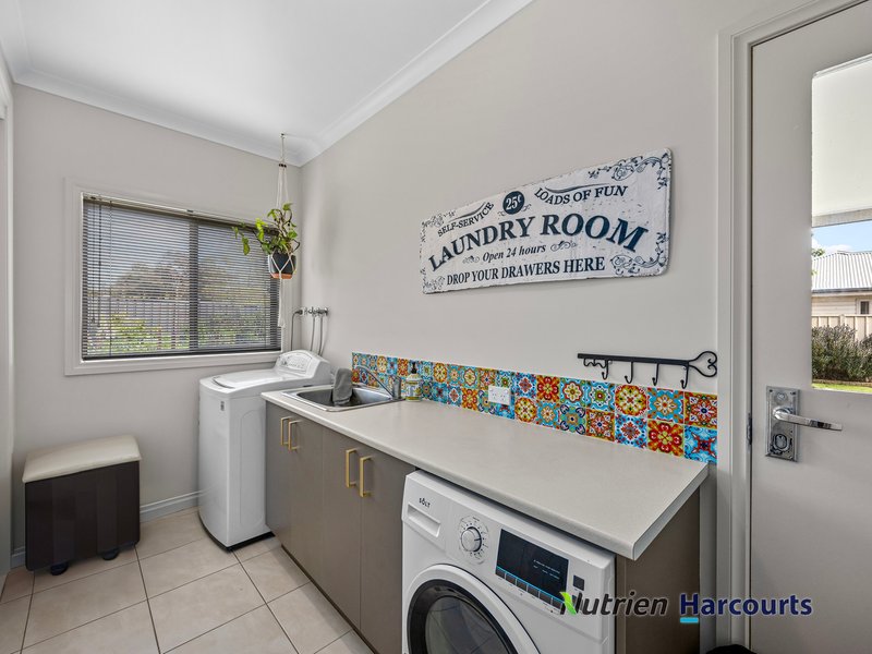 Photo - 7 Hamilton Hume Terrace, Yea VIC 3717 - Image 14