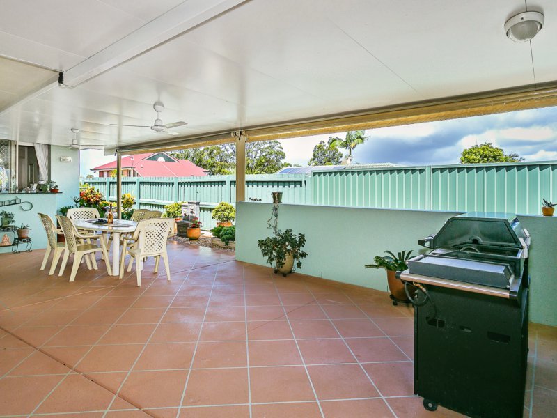 Photo - 7 Hampshire Close, Highland Park QLD 4211 - Image 19