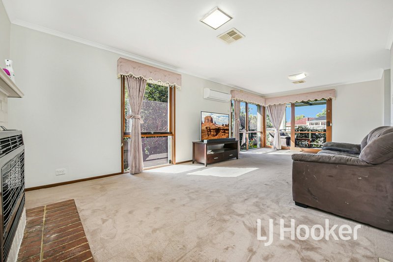 Photo - 7 Hannah Court, Cranbourne VIC 3977 - Image 4