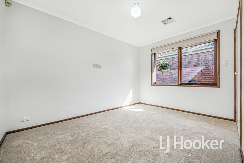 Photo - 7 Hannah Court, Cranbourne VIC 3977 - Image 11