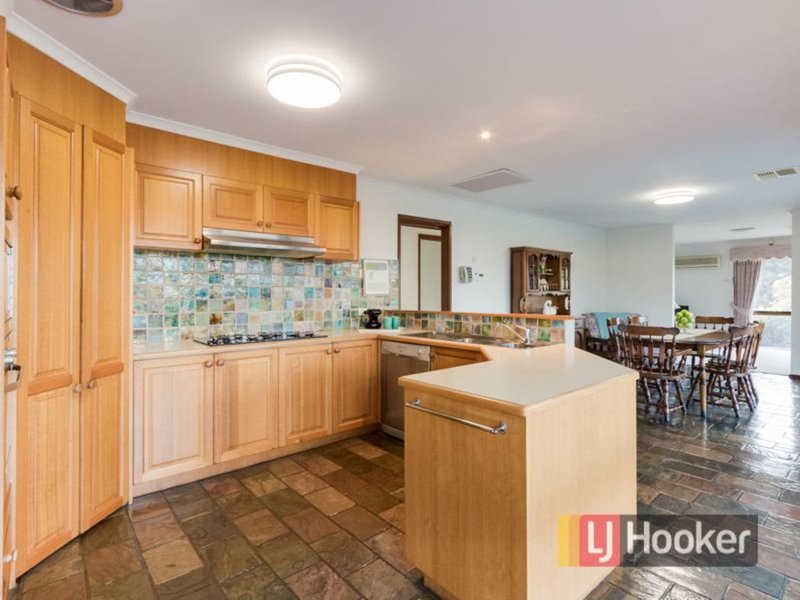 Photo - 7 Hannah Court, Cranbourne VIC 3977 - Image 4