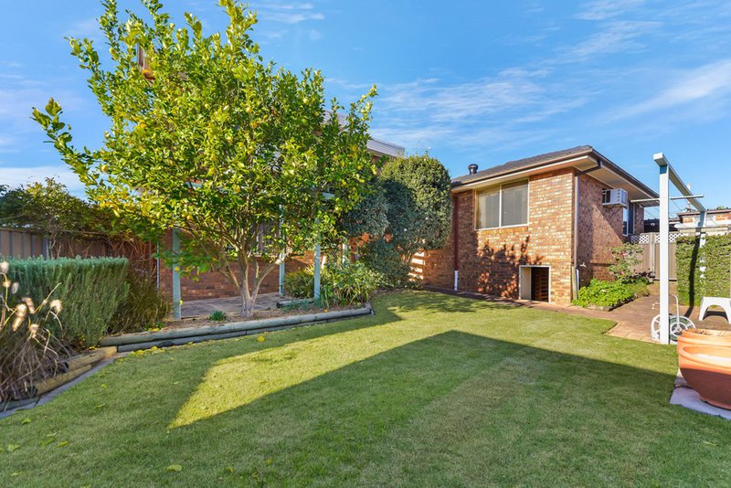 Photo - 7 Harden Crescent, Georges Hall NSW 2198 - Image 8