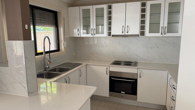 Photo - 7 Harden Street, Canley Heights NSW 2166 - Image 2