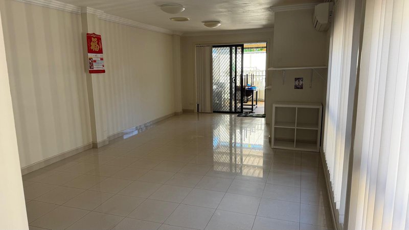 Photo - 7 Harden Street, Canley Heights NSW 2166 - Image 5