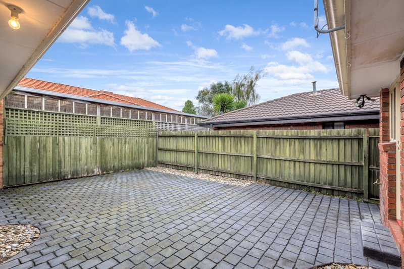 Photo - 7 Hardiman Court, Mill Park VIC 3082 - Image 9