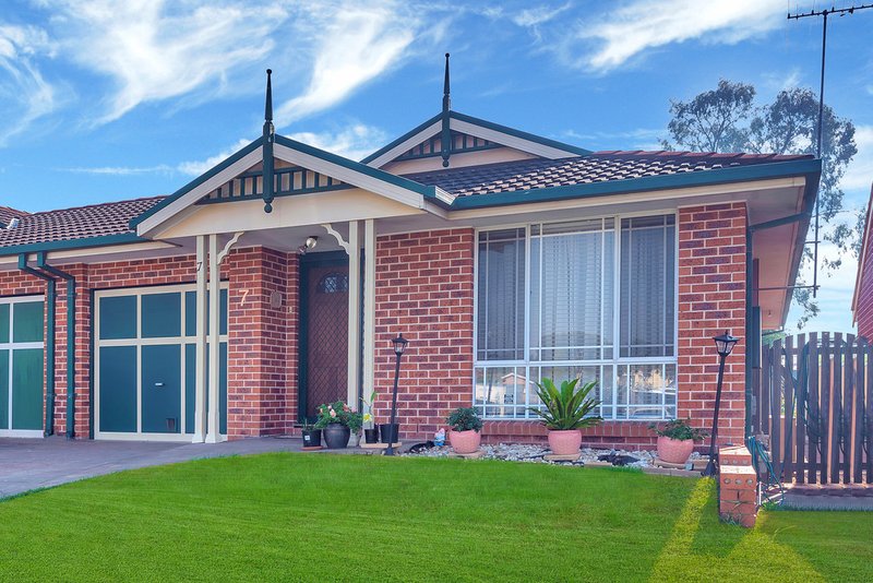 Photo - 7 Harrier Ave , Green Valley NSW 2168 - Image 2