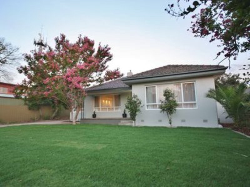 Photo - 7 Harrison Avenue, Benalla VIC 3672 - Image 6