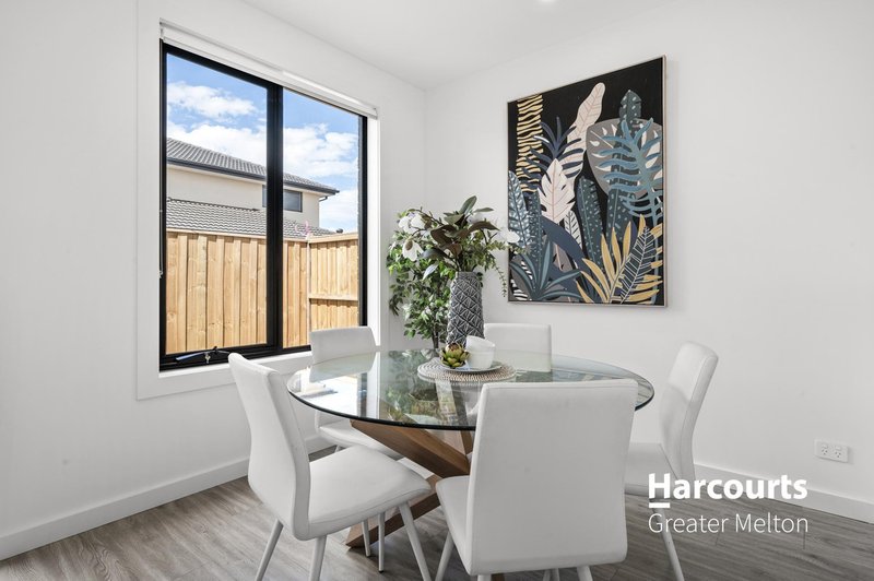 Photo - 7 Harwich Street, Rockbank VIC 3335 - Image 5