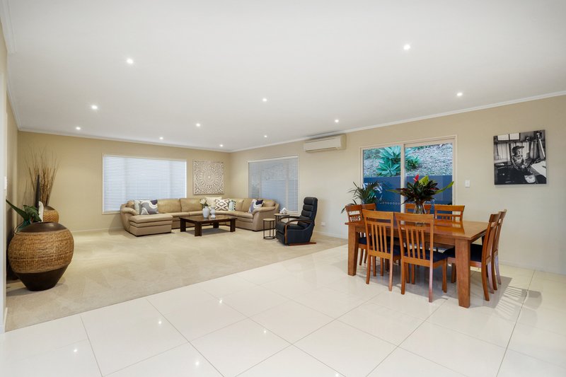 Photo - 7 Hatia Grove, Ferny Grove QLD 4055 - Image 10