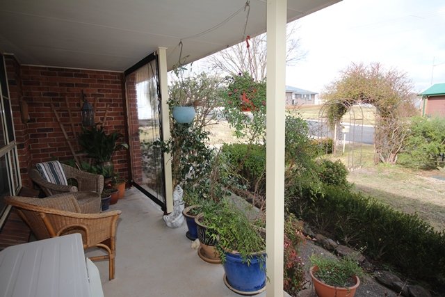 Photo - 7 Hawkes Drive, Oberon NSW 2787 - Image 2