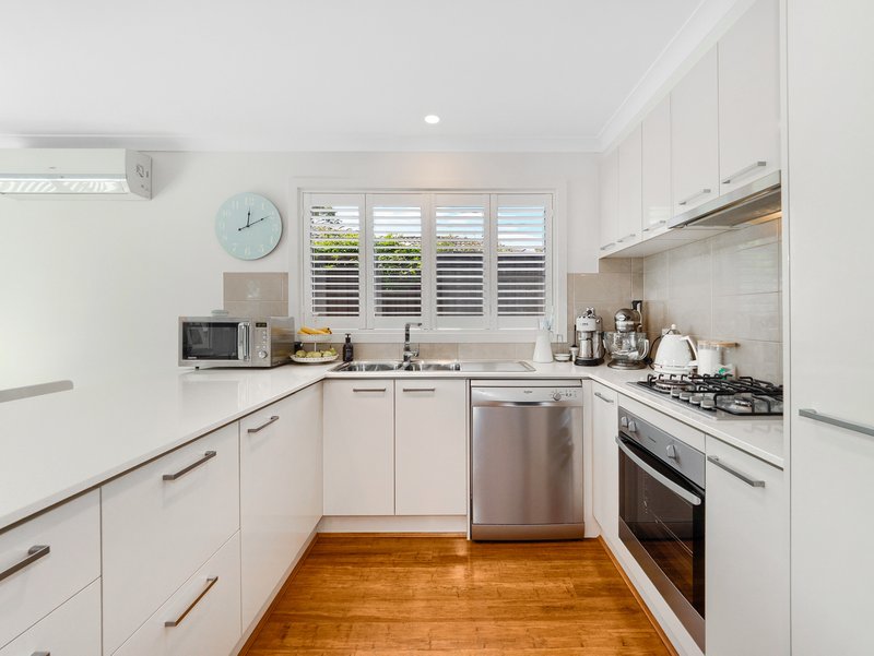 Photo - 7 Hawkshead Place, Cranbourne North VIC 3977 - Image 4