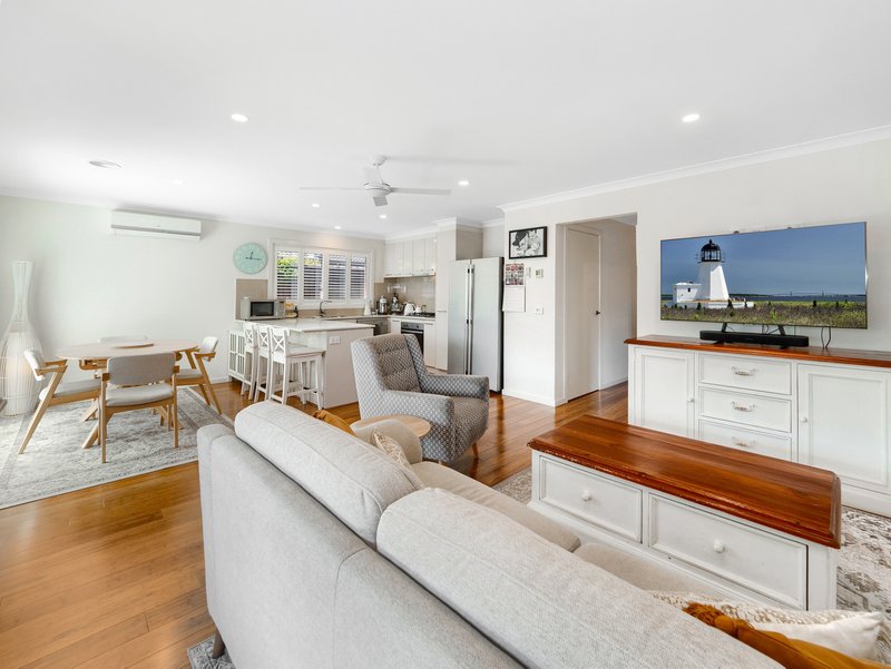 Photo - 7 Hawkshead Place, Cranbourne North VIC 3977 - Image 8