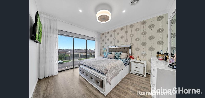 Photo - 7 Heartlands Boulevard, Tarneit VIC 3029 - Image 6