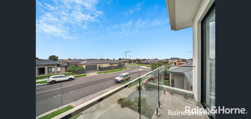 Photo - 7 Heartlands Boulevard, Tarneit VIC 3029 - Image 11