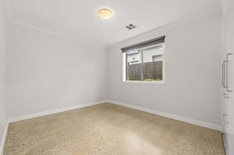 Photo - 7 Helby Street, Harrison ACT 2914 - Image 11