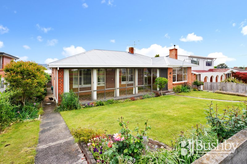 7 Helenwood Grove, Newnham TAS 7248