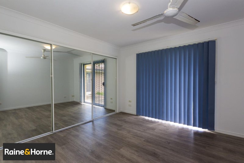 Photo - 7 Henderson Rise, Pacific Pines QLD 4211 - Image 7