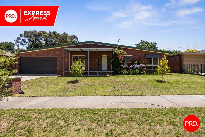 7 Herbert Avenue, Strathdale VIC 3550