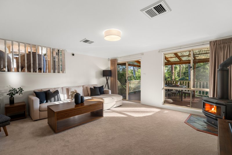 Photo - 7 Heron Court, Castle Hill NSW 2154 - Image 4