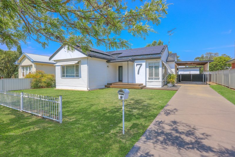 7 Heugh Street, Tamworth NSW 2340