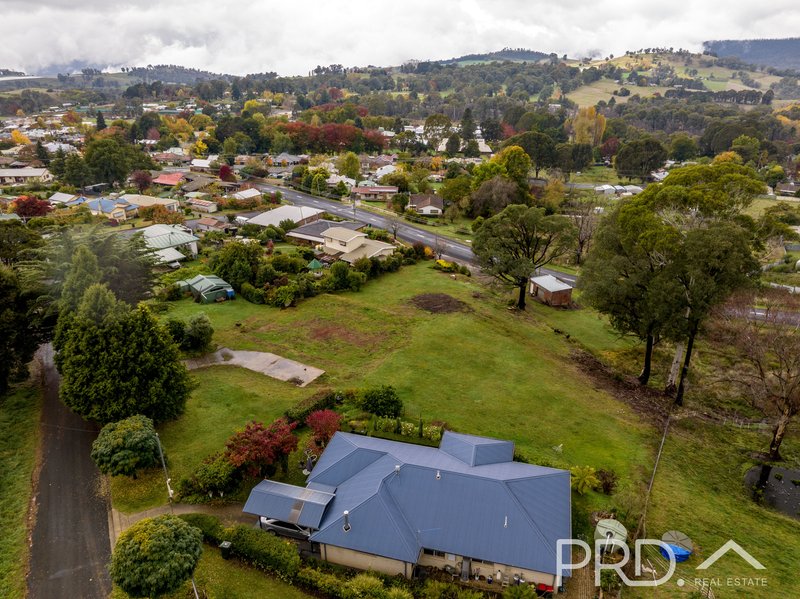 Photo - 7 Hickory Lane, Batlow NSW 2730 - Image 7