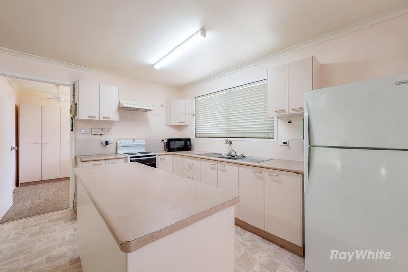 Photo - 7 High School Road, Gin Gin QLD 4671 - Image 10