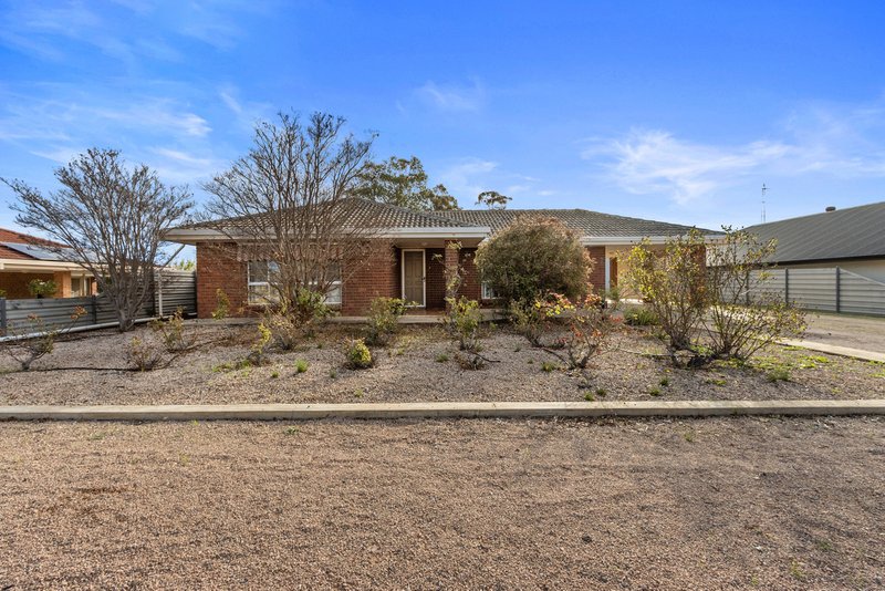 Photo - 7 Highview Grove, Moonta Bay SA 5558 - Image 2