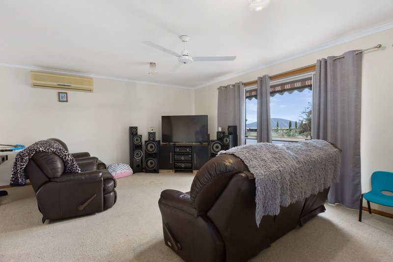 Photo - 7 Highview Grove, Moonta Bay SA 5558 - Image 7