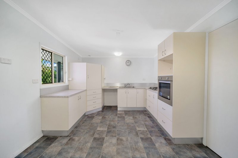 Photo - 7 Hilda Street, Webb QLD 4860 - Image 7