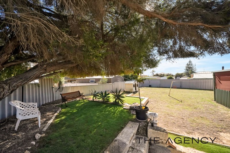 Photo - 7 Hill Place, Ledge Point WA 6043 - Image 32