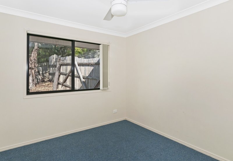 Photo - 7 Hillside Crescent, Edens Landing QLD 4207 - Image 11