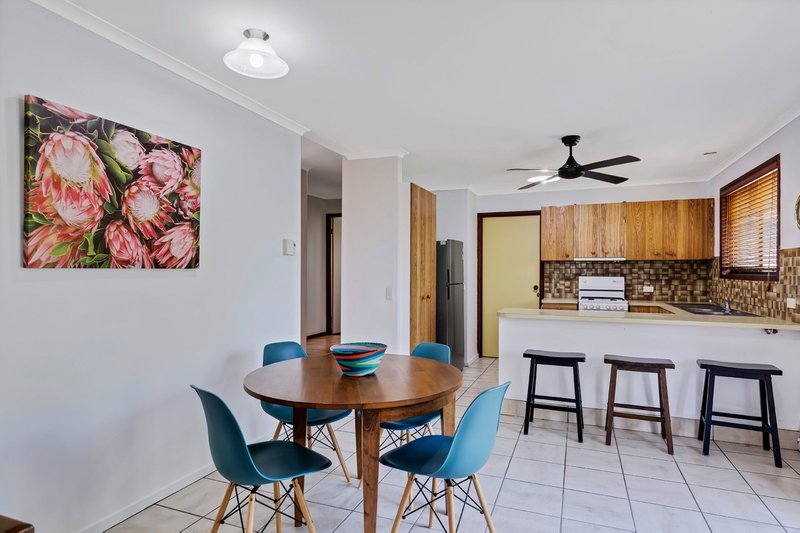 Photo - 7 Hilltop Crescent, Maroochydore QLD 4558 - Image 4