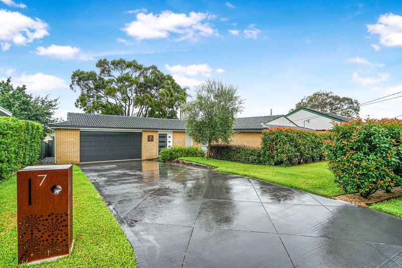 Photo - 7 Hillview Ave , South Penrith NSW 2750 - Image 5
