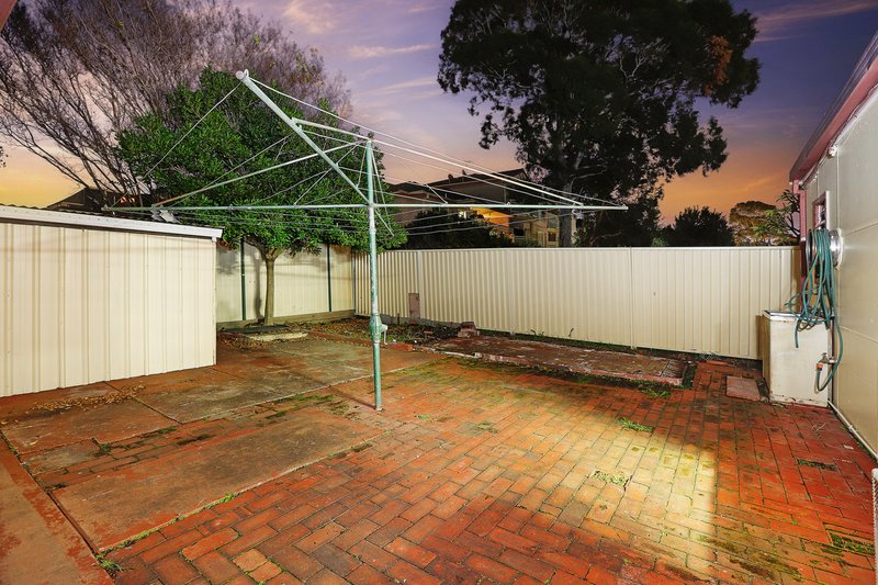 Photo - 7 Hillview Street, Roselands NSW 2196 - Image 7