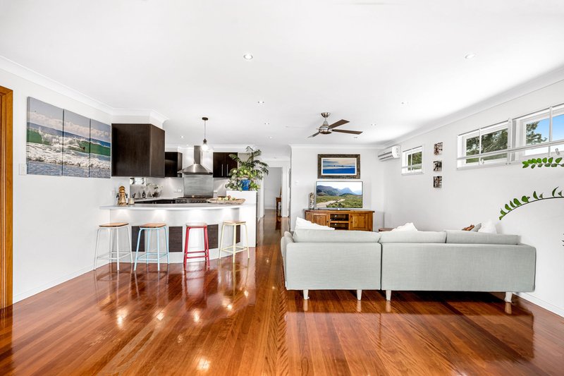 Photo - 7 Hinckley Street, Manly West QLD 4179 - Image 5