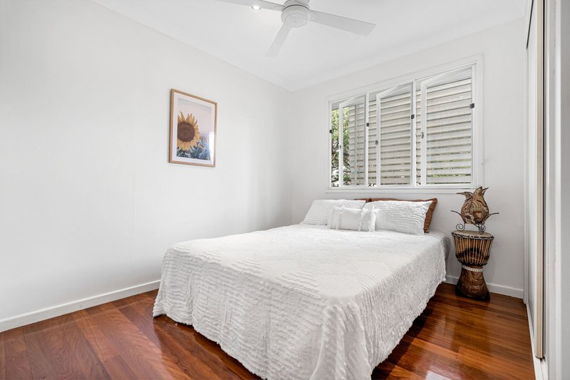 Photo - 7 Hinckley Street, Manly West QLD 4179 - Image 7