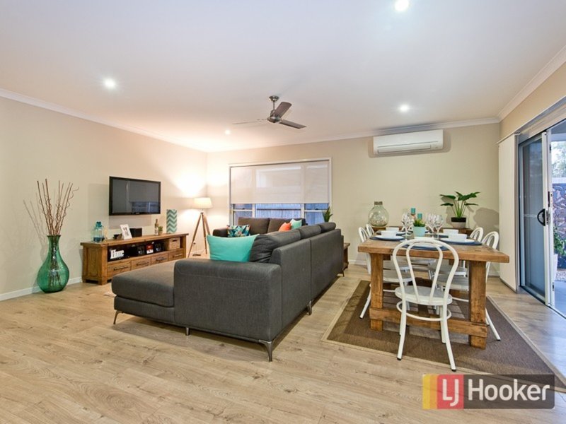 Photo - 7 Hinton Crescent, Mango Hill QLD 4509 - Image 4