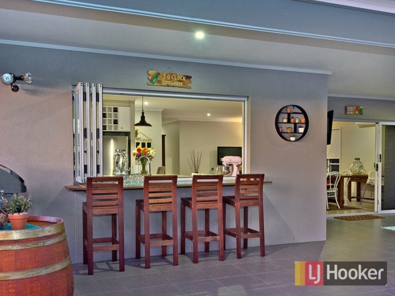 Photo - 7 Hinton Crescent, Mango Hill QLD 4509 - Image 12