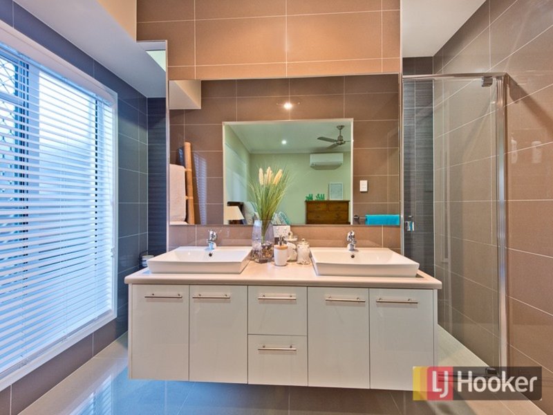 Photo - 7 Hinton Crescent, Mango Hill QLD 4509 - Image 20