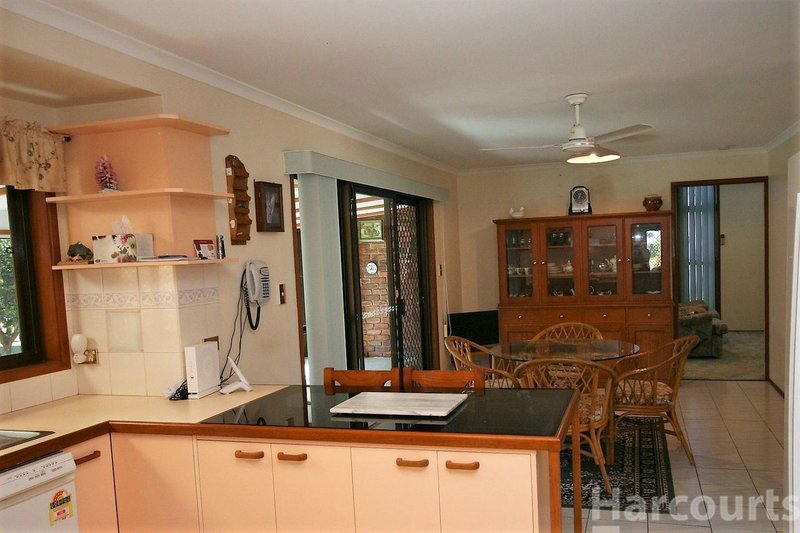 Photo - 7 Hodges Ct , Banksia Beach QLD 4507 - Image 15