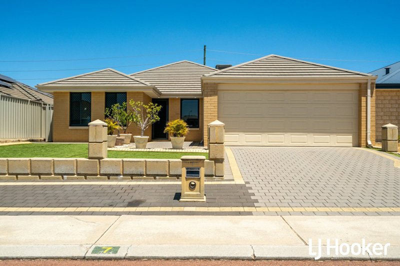 7 Hodgkinson Turn, Canning Vale WA 6155