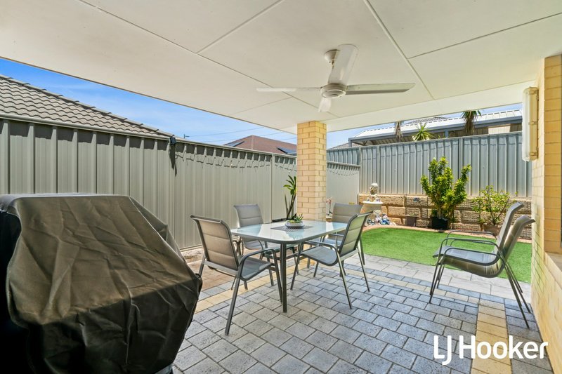 Photo - 7 Hodgkinson Turn, Canning Vale WA 6155 - Image 19