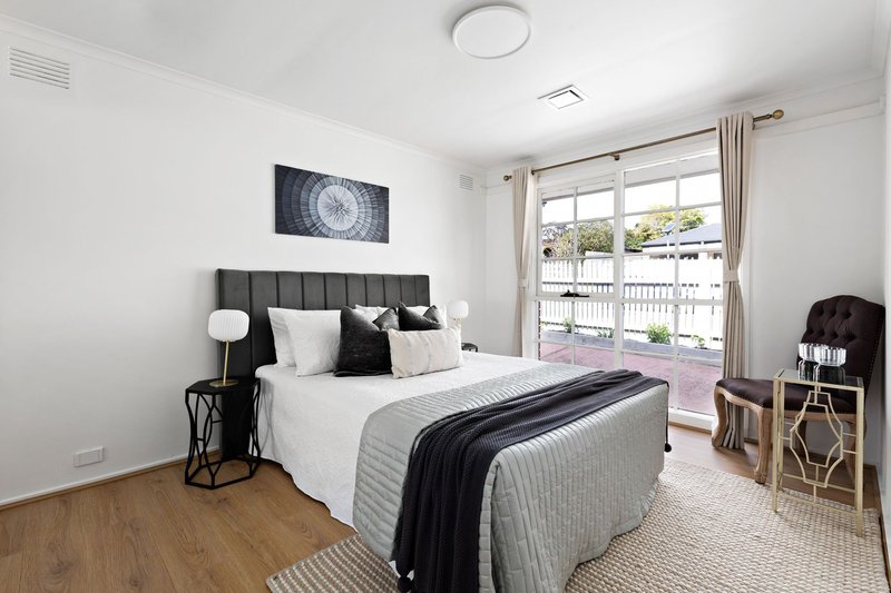 Photo - 7 Holmes Street, Frankston VIC 3199 - Image 5