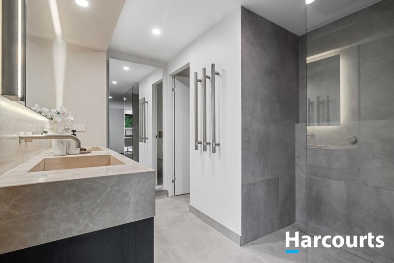 Photo - 7 Holyrood Drive, Vermont VIC 3133 - Image 6