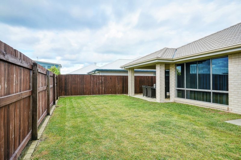 Photo - 7 Honey Street, Caloundra West QLD 4551 - Image 15