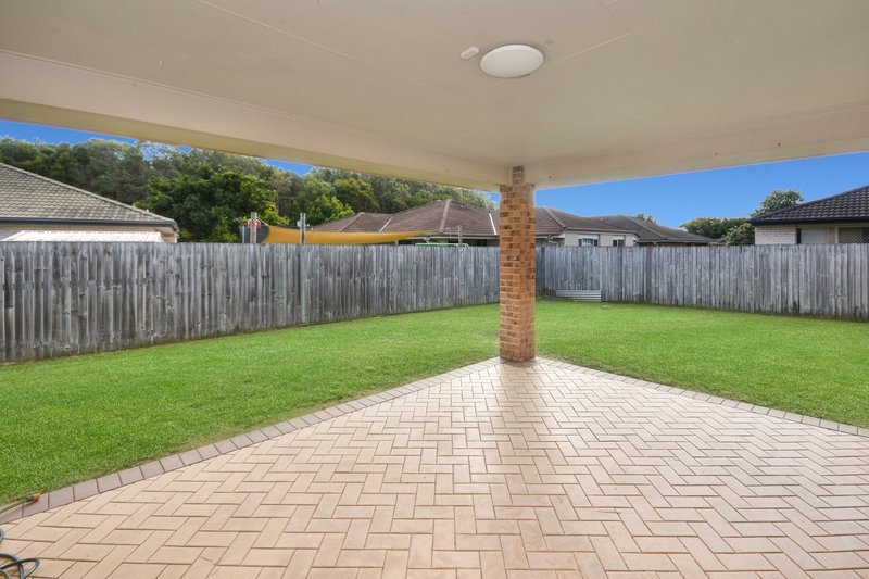 Photo - 7 Honeybee Place, Ningi QLD 4511 - Image 15